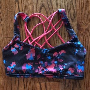 LULULEMON “Free to Be” sports bra